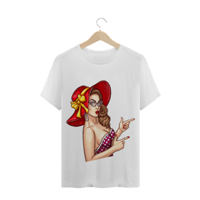 Camiseta mulher chapéu vermelho 60s