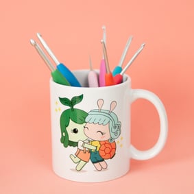 Caneca Flora e Cora (Bia Moraes e Fernanda Frias)