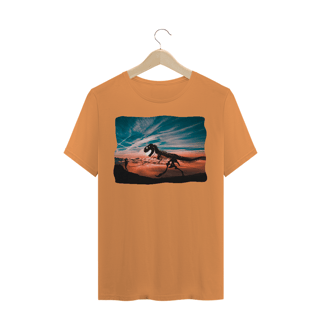 Nome do produto Camiseta Estonada Estampa Passeando com Dinossauro