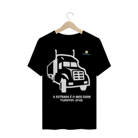 CAMISETA TRADICIONAL - CAMINHÃO NA ESTRADA