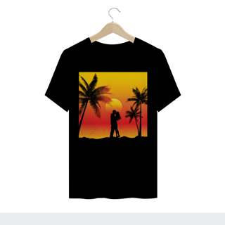 Nome do produto Camiseta Prime Estampa Casal Beijando na Praia
