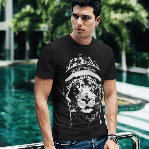 Camiseta Leão Estilo com Touca