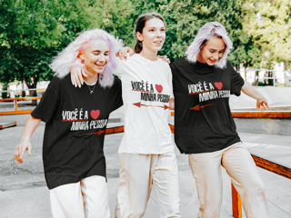 Camiseta Prime - Você é a minha pessoa - Seta Dupla - Cor Branca