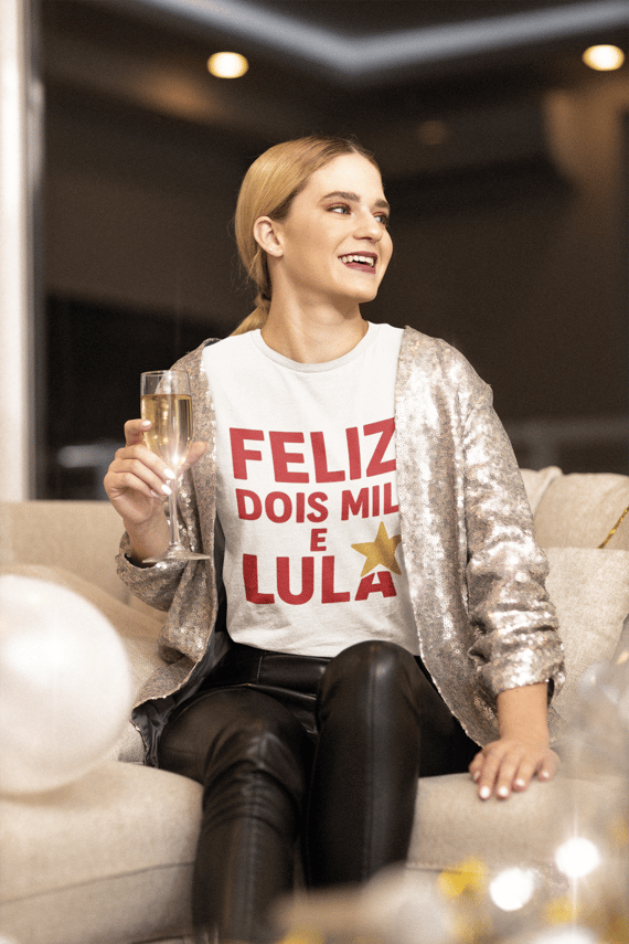 T-shirt Baby Look DOIS MIL E LULA