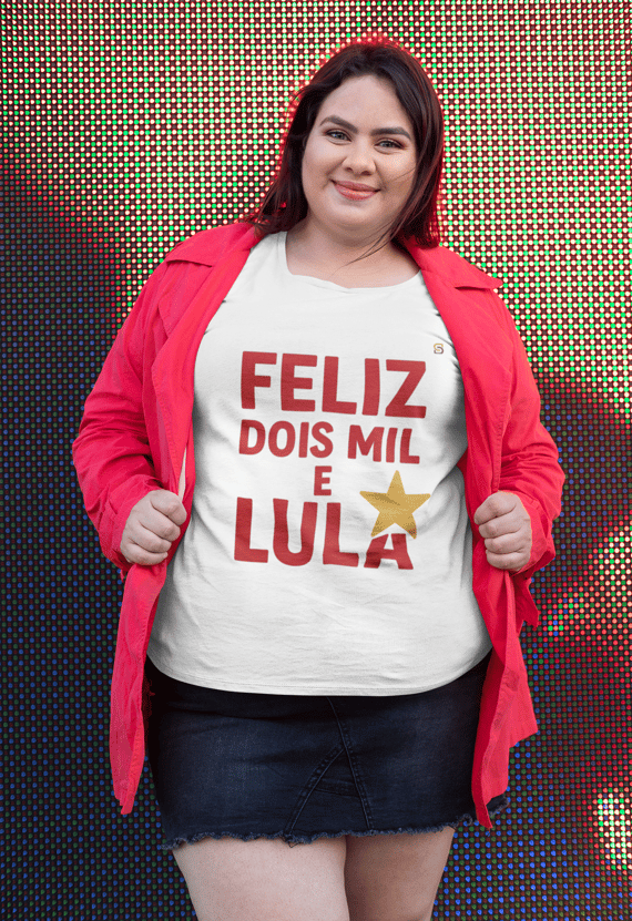 T-shirt Plus Size DOIS MIL E LULA
