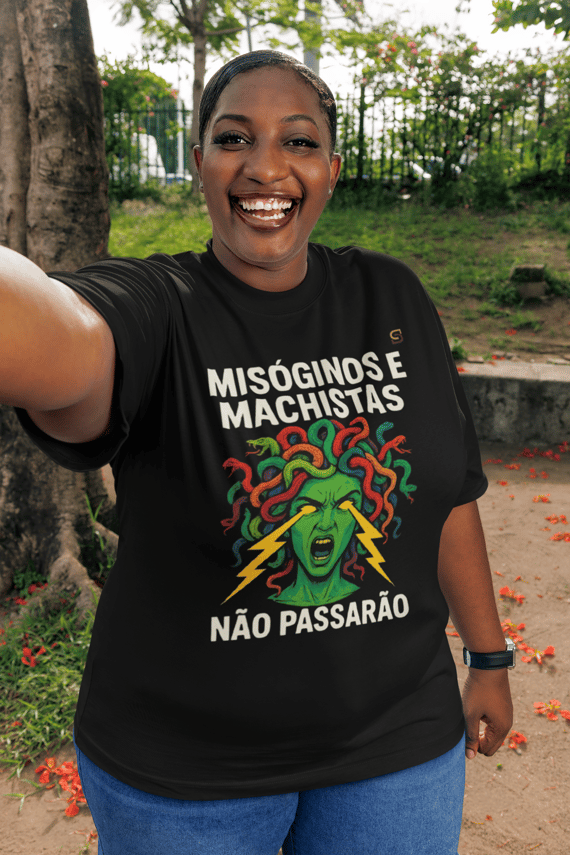 T-shirt Plus Size NÃO PASSARÃO