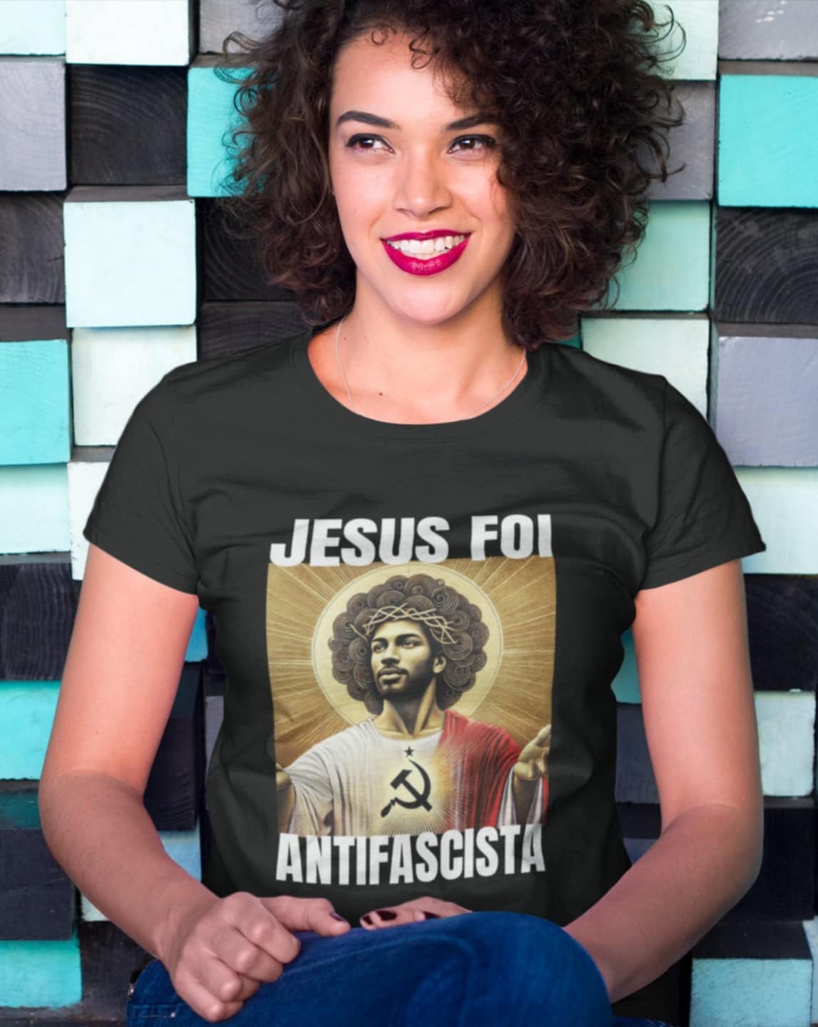 T-shirt Baby Look Jesus Antifascista