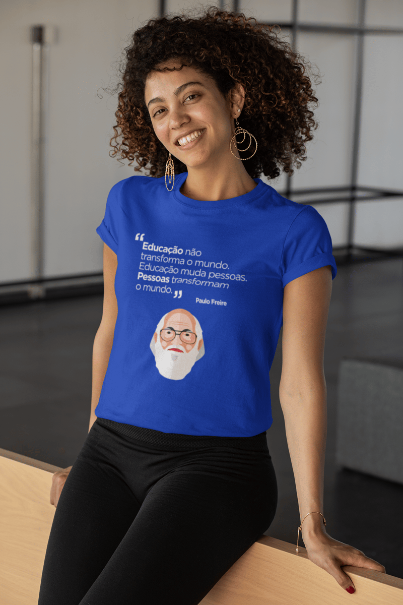 Nome do produto: T-shirt Baby Look Paulo Freire