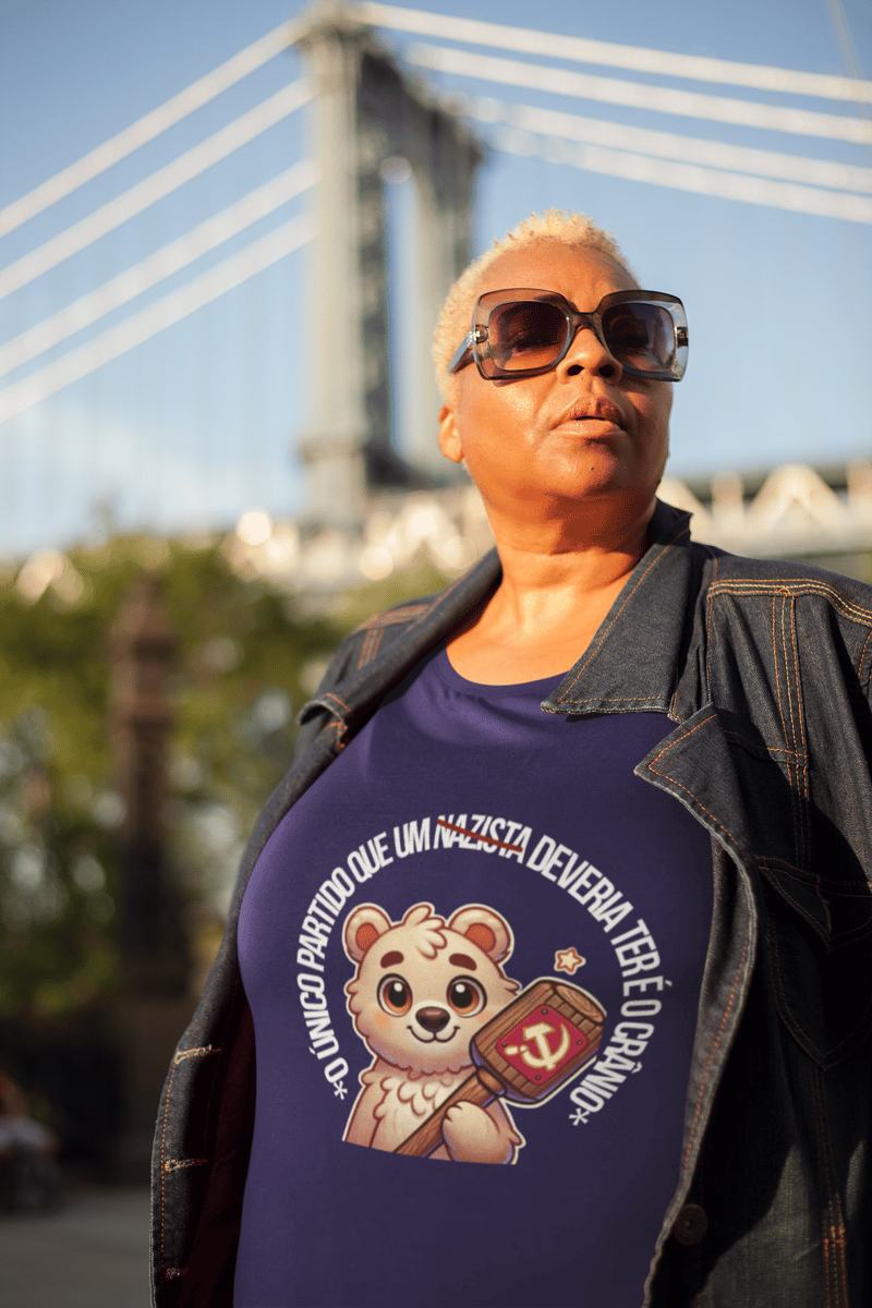Nome do produto: T-shirt Plus Size crânio partido