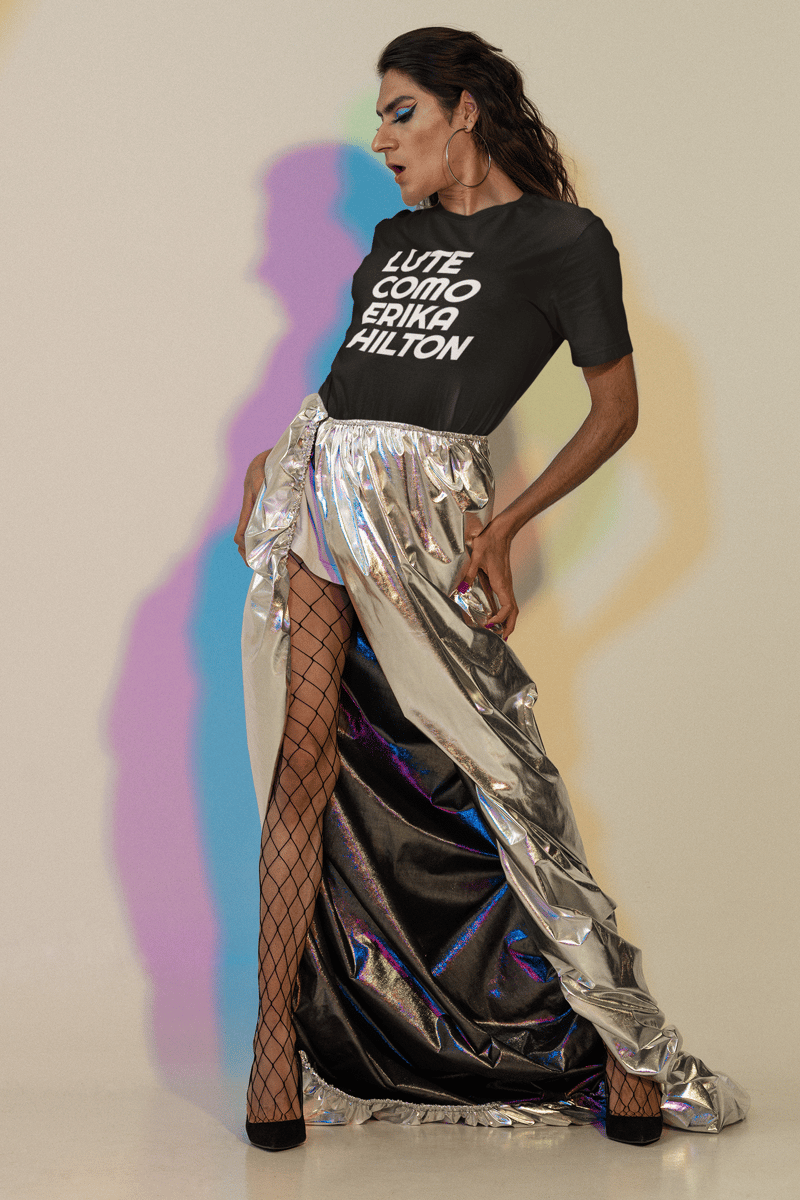 Nome do produto: T-shirt Baby Look Erika Hilton