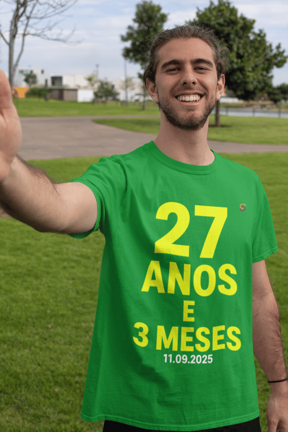 T-shirt Tradicional 27 ANOS E 3 MESES