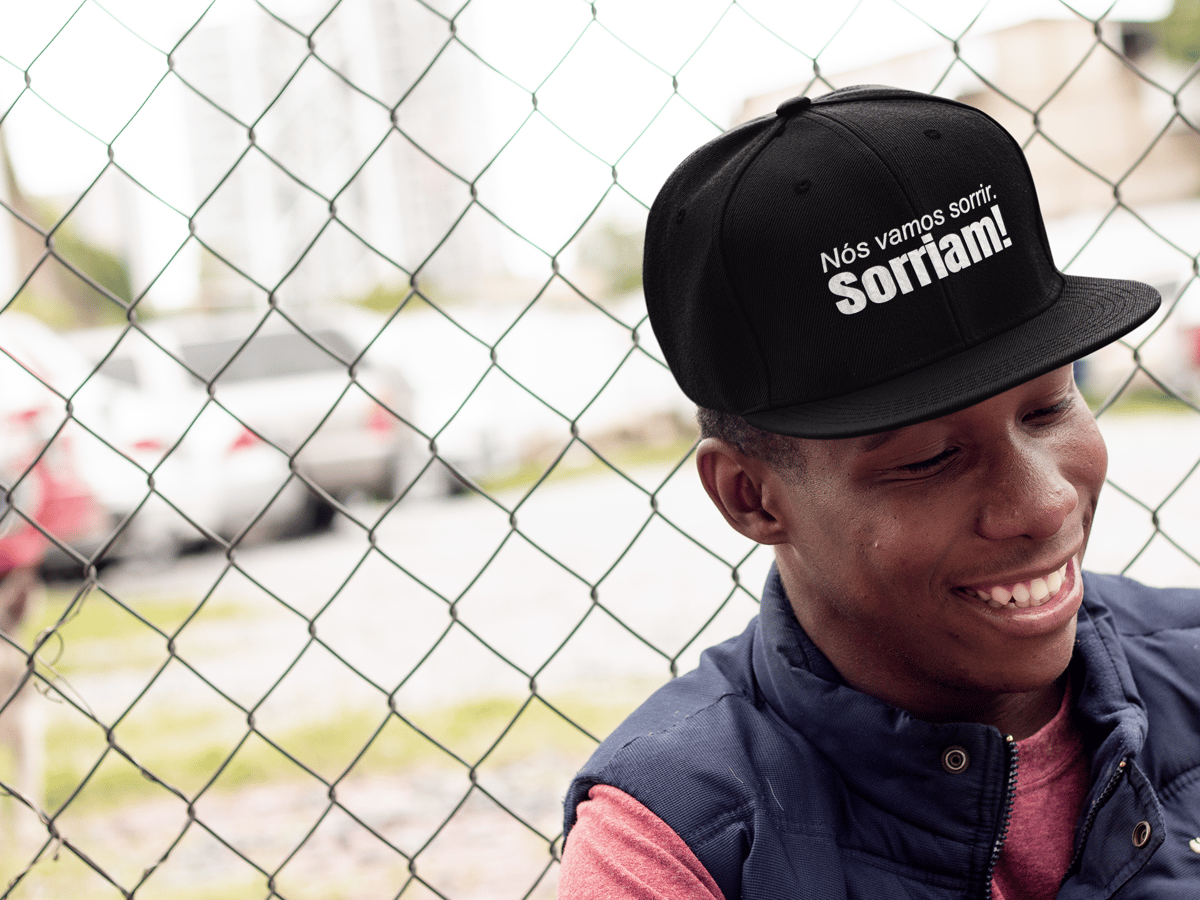 Nome do produto: Boné Anatômico Sorriam!