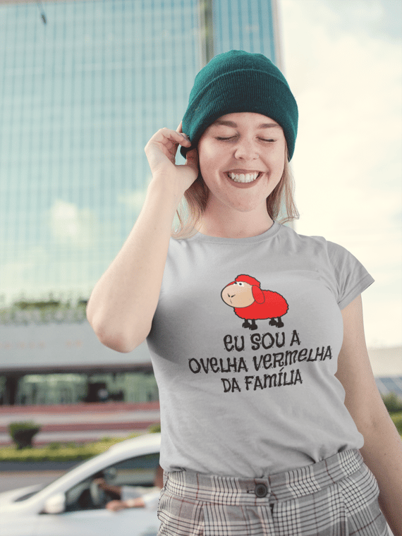T-shirt Baby Look Ovelha Vermelha