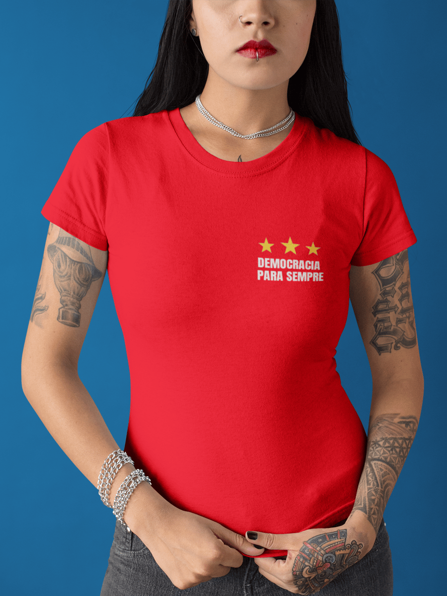 Nome do produto: T-shirt Baby Look Democracia