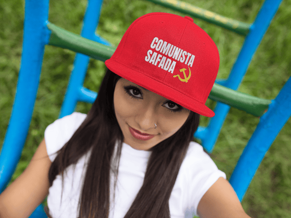 Boné de tecido COMUNISTA SAFADA