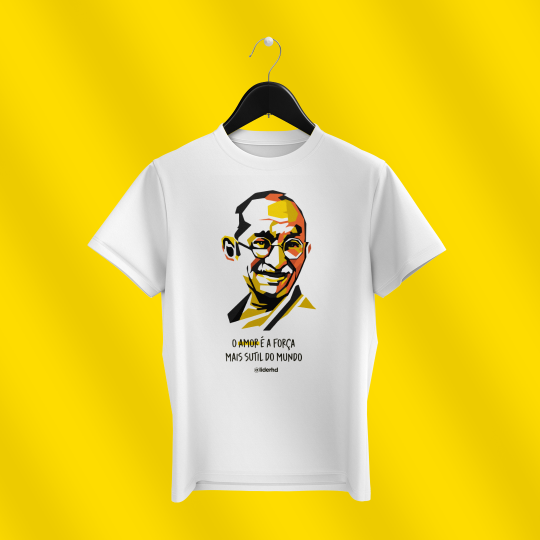 Nome do produto: Camiseta - Amor, Gandhi