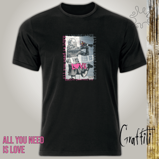 Camiseta Graffiti All you need is love