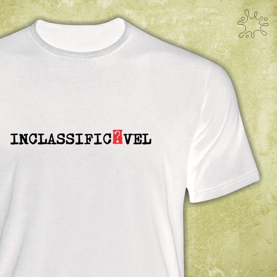 Camiseta Inclassificável (em preto)