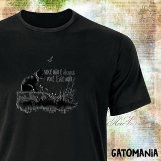 Nome do produtoCamiseta Gatos - Vc não é daqui, vc está aqui