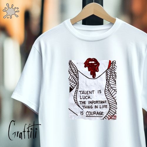 Camiseta Graffiti Talent is Luck