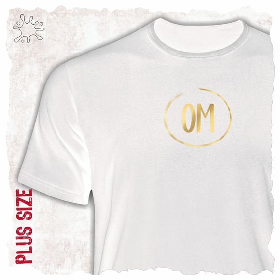 Camiseta Plus Mantra OM dourado