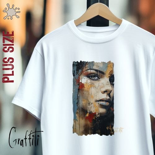 Camiseta Plus Graffiti Doce Morena