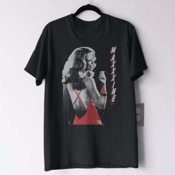 Maxxxine - Vestido cor de Sangue