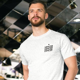 T-Shirt Vencer Vencer Vencer (Versão Bolso)