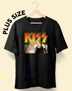 CAMISETA PLUS SIZE VMA KISS (Britney Spears & Madonna)