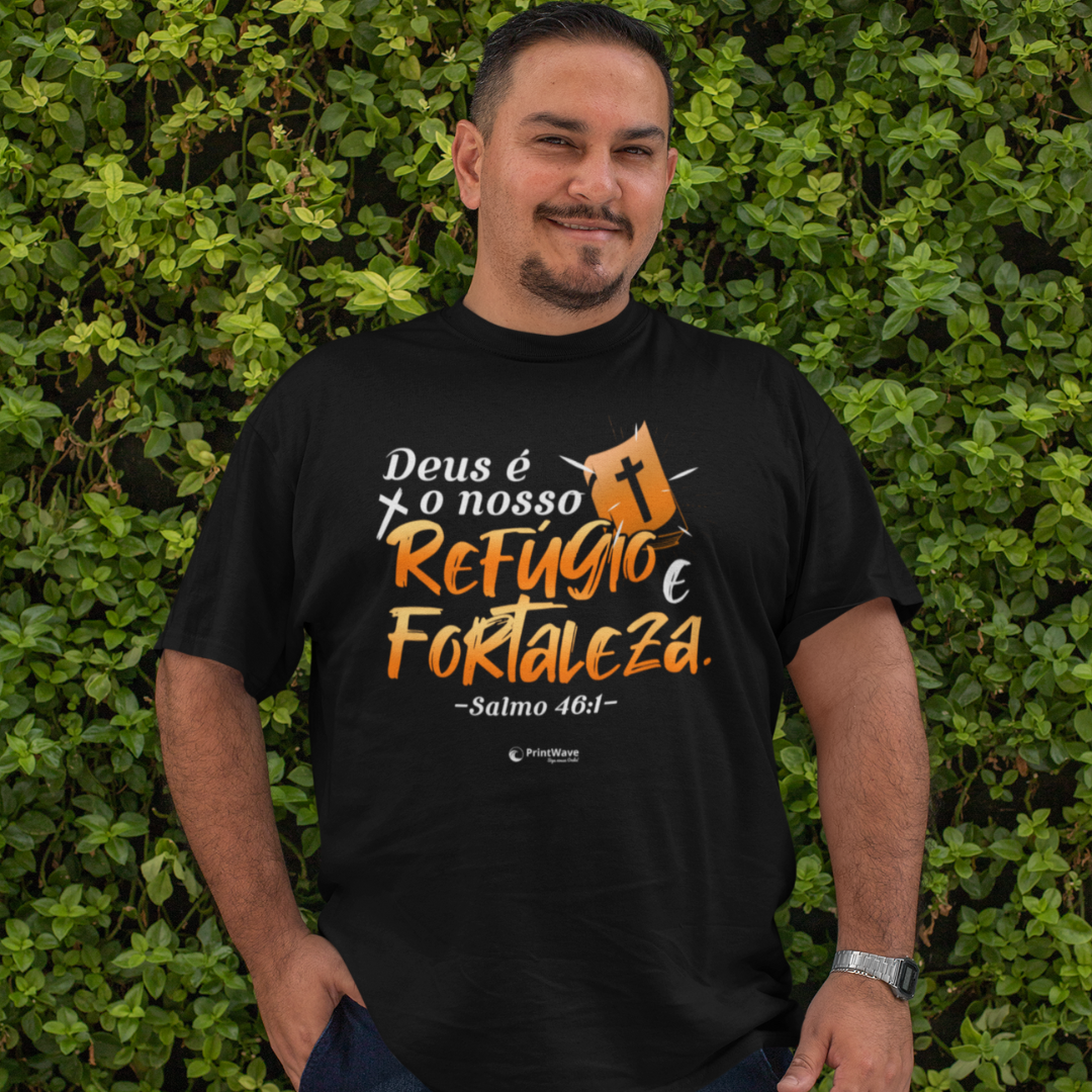 Camiseta masculina Plus Size - Deus é o nosso refúgio e fortaleza