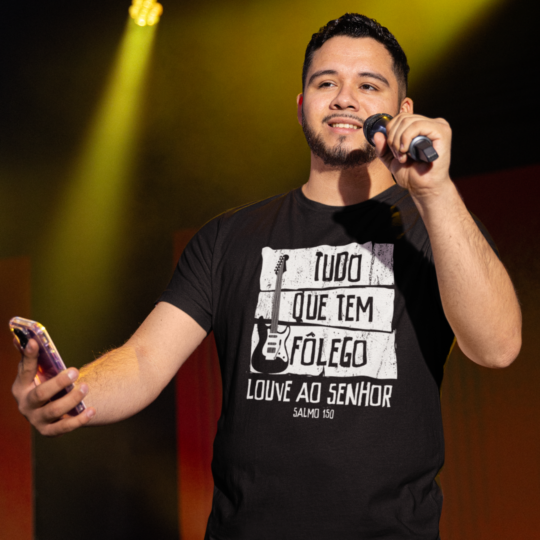 Camiseta masculina - Tudo que tem fôlego louve ao Senhor