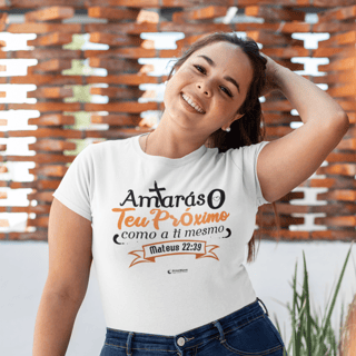 Camiseta feminina Plus Size - Amarás o teu próximo como a ti mesmo