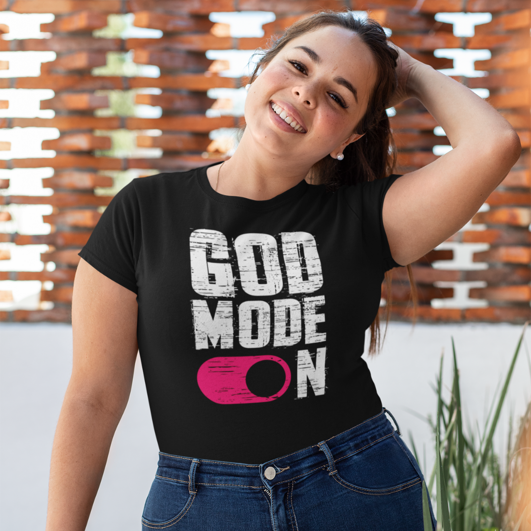 Camiseta feminina Plus Size - God Mode On