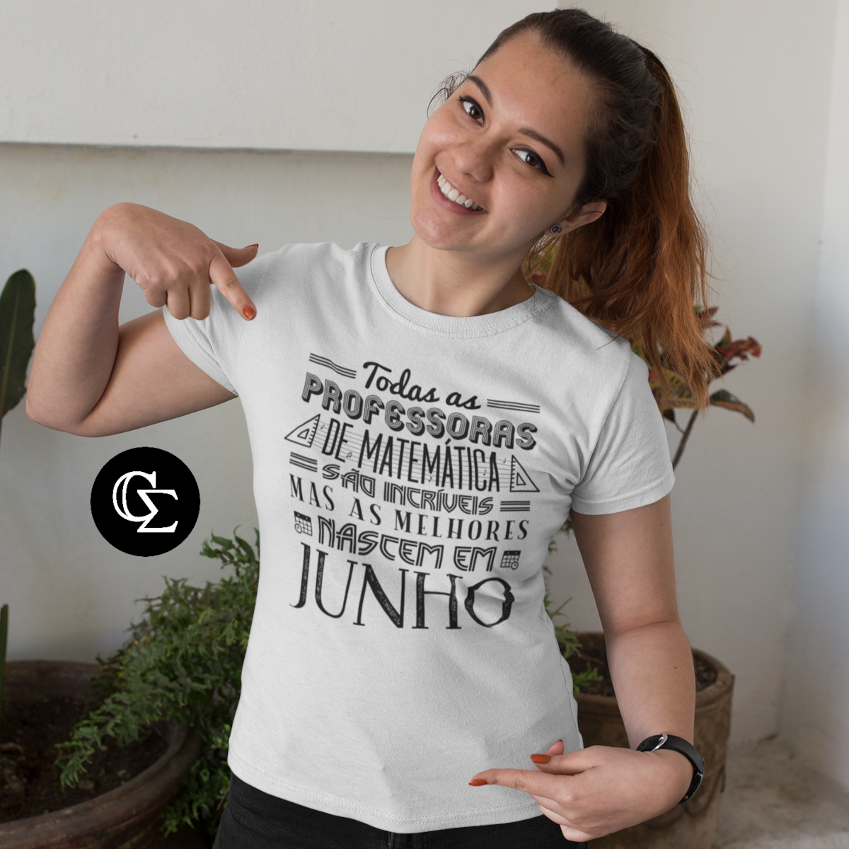 Nome do produto: AS MELHORES PROFESSORAS DE MATEMÁTICA NASCEM EM [JUNHO] [1]