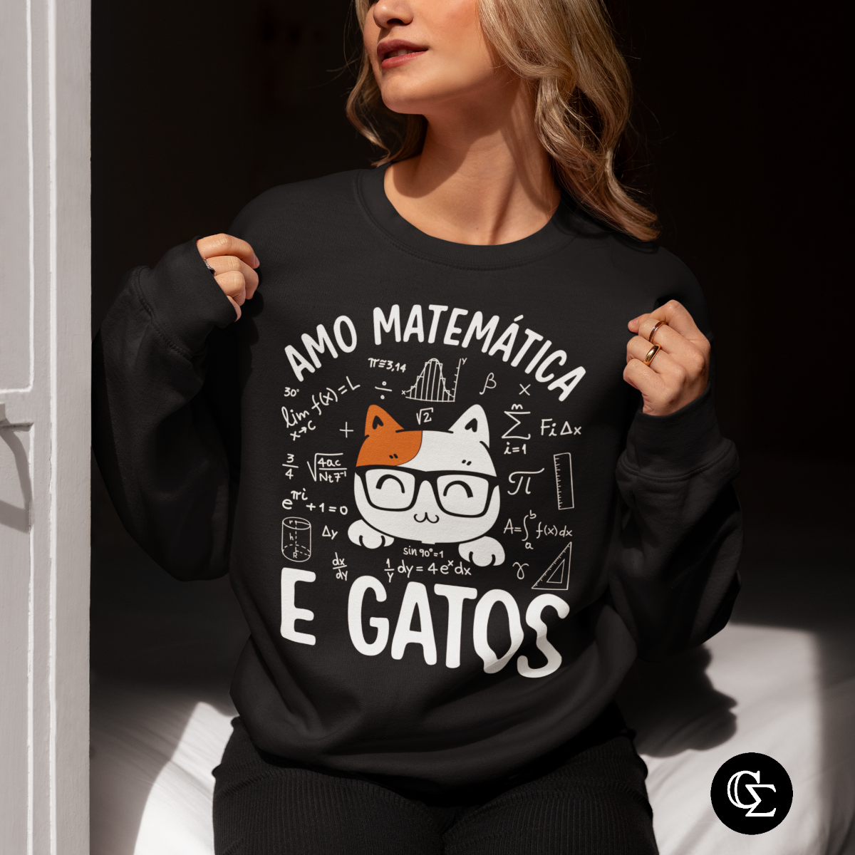 Nome do produto: AMO MATEMÁTICA E GATOS [2] [MOLETOM UNISSEX]