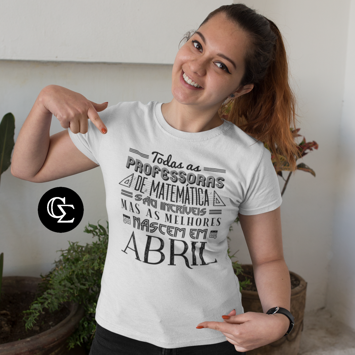 Nome do produto: AS MELHORES PROFESSORAS DE MATEMÁTICA NASCEM EM [ABRIL] [1]