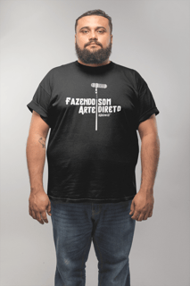 Camiseta Plus Size Fazendo Arte Som Direto | Preta