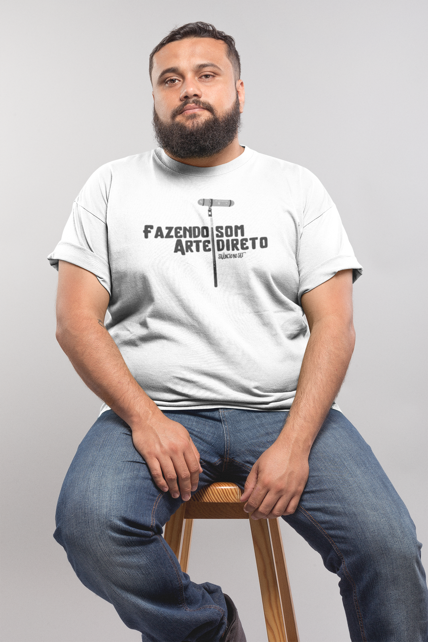 Camiseta Plus Size Fazendo Arte Som Direto | Branca 