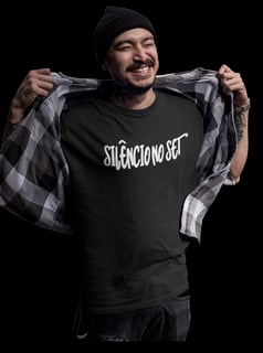 Nome do produto Camiseta Silêncio no Set II | Preta