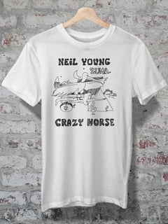 CAMISETA - NEIL YOUNG - ZUMA