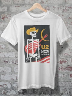 CAMISETA - U2 - LOVE COMES TO TOWN