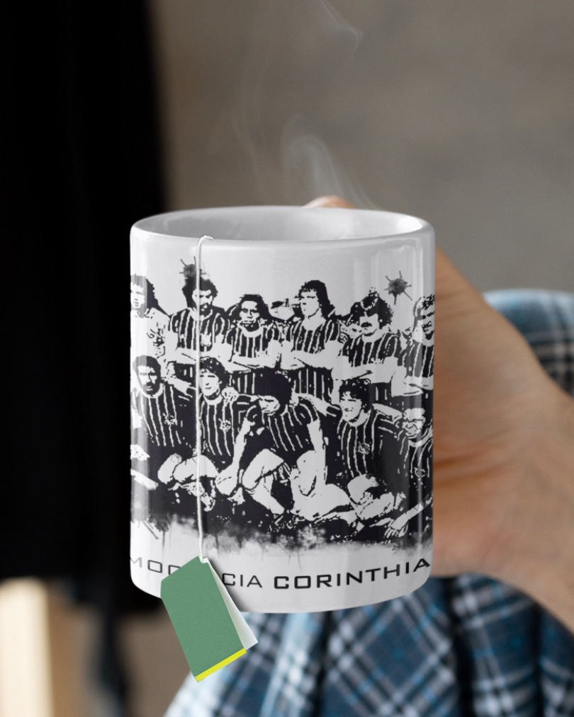 Nome do produto: CANECA DEMOCRACIA CORINTHIANA - Corinthians