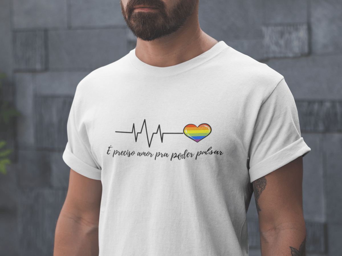 Nome do produto: T- Shirt Quality É preciso amor...