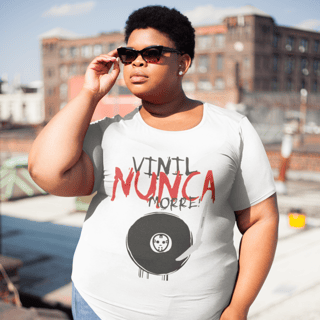 Camiseta Plus Size Vinil nunca morre! 