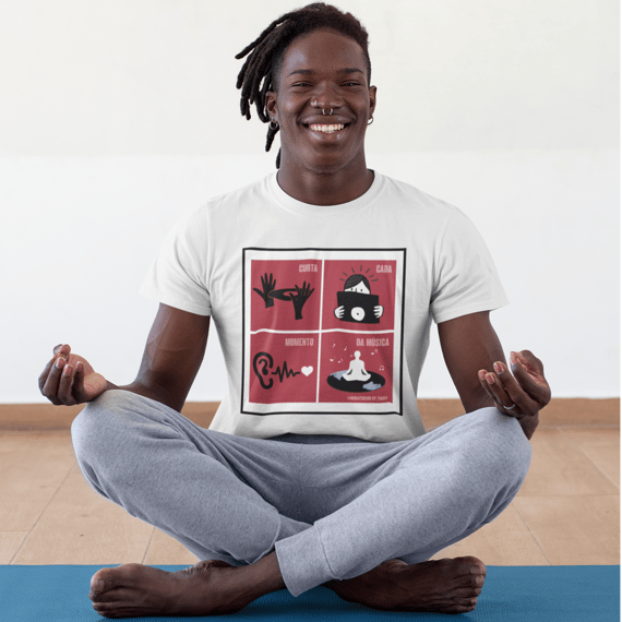 Camiseta Curta cada momento da música
