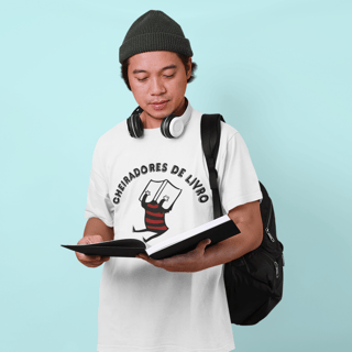 Nome do produto Camiseta Cheiradores de livro