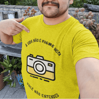 Camiseta 'a vida não é Insta'