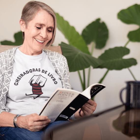 Blusinha Cheiradoras de livro
