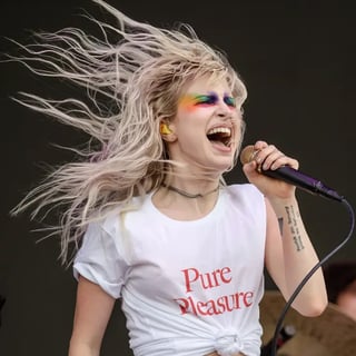 Nome do produto Camiseta T-shirt Hayley Williams - Pure Pleasure
