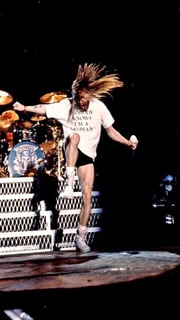 Nome do produto Camisa Guns N' Roses - Axl Rose - Nobody Knows I'm a Lesbian